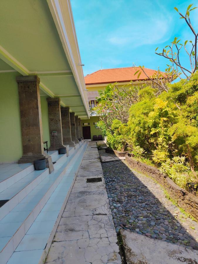 Berlian Inn Kuta Beach Exteriér fotografie