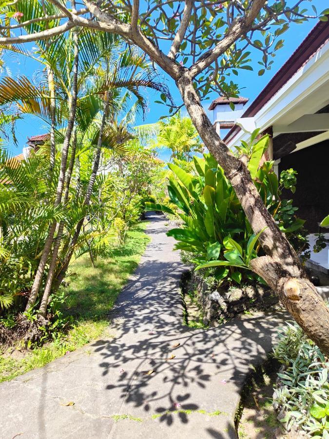 Berlian Inn Kuta Beach Exteriér fotografie