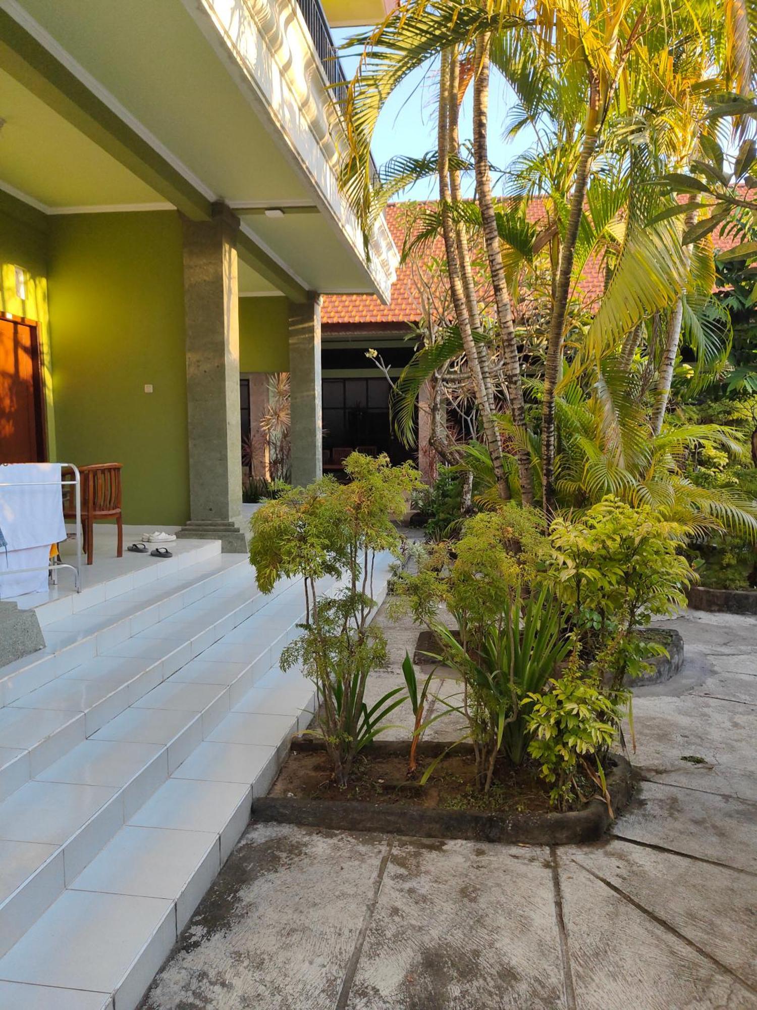 Berlian Inn Kuta Beach Exteriér fotografie