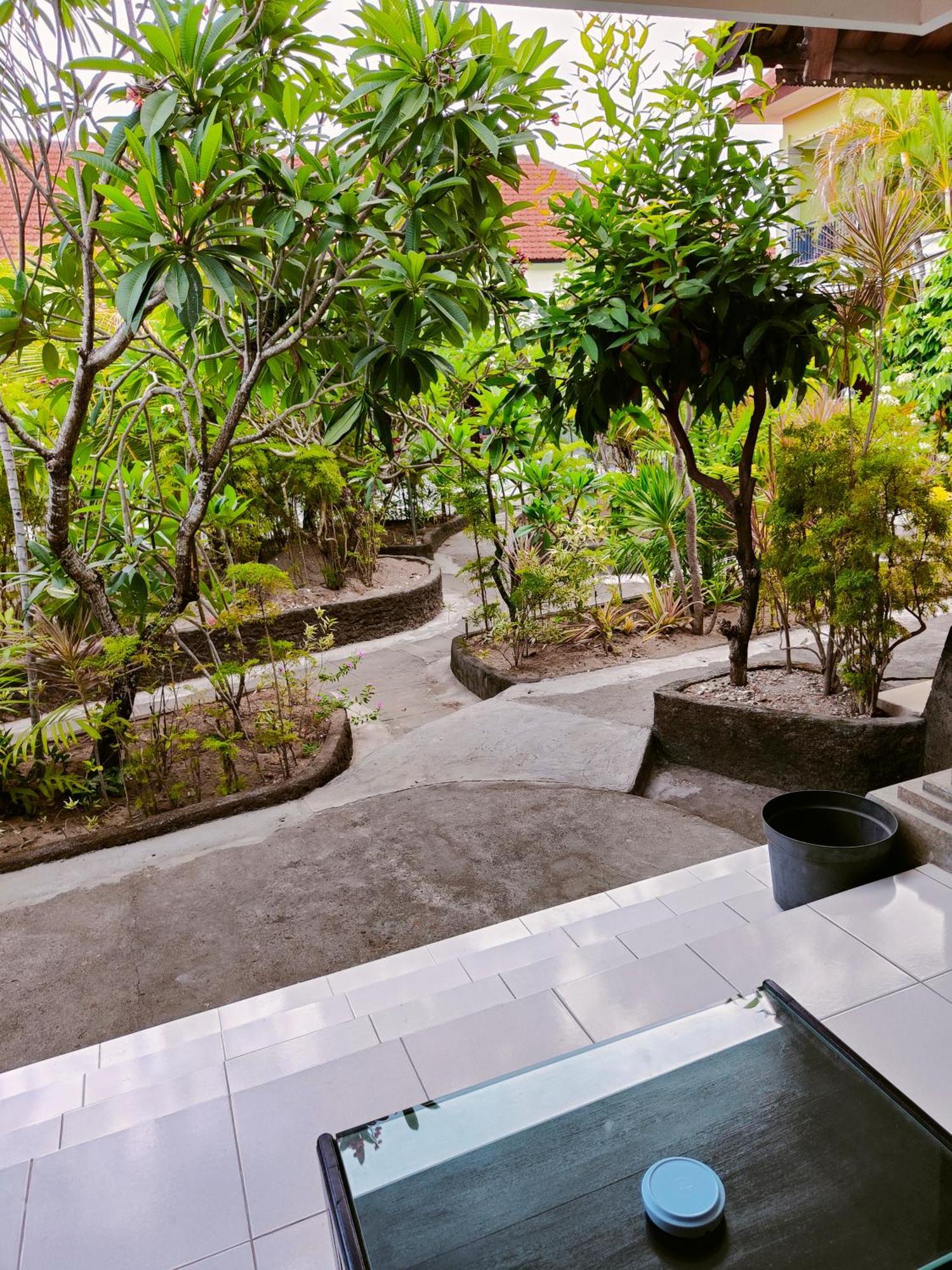 Berlian Inn Kuta Beach Exteriér fotografie