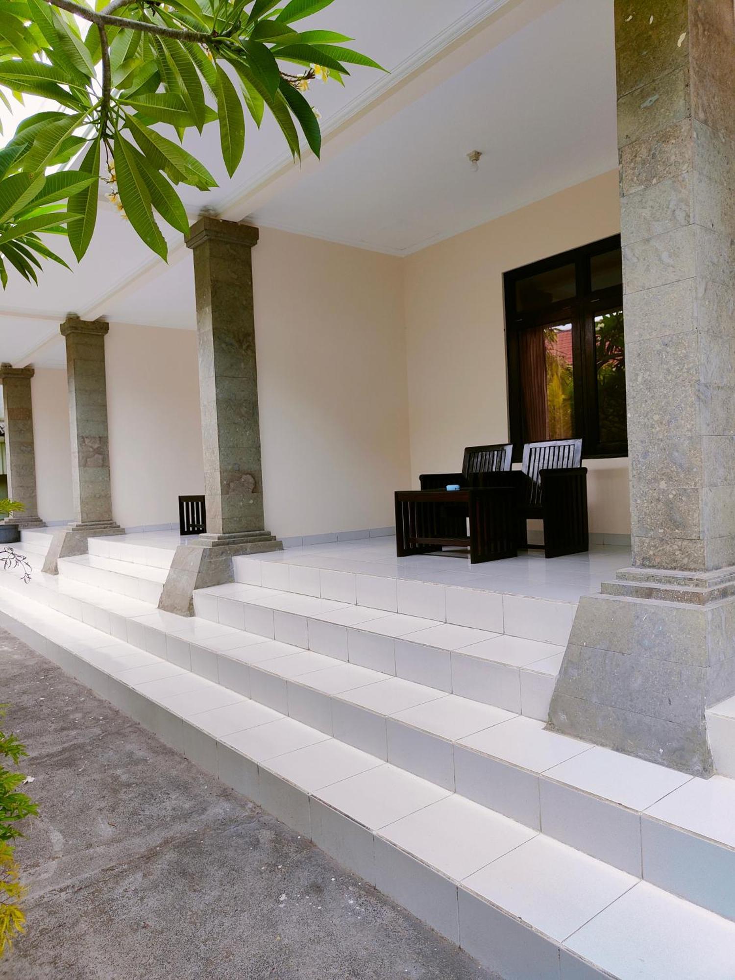 Berlian Inn Kuta Beach Exteriér fotografie
