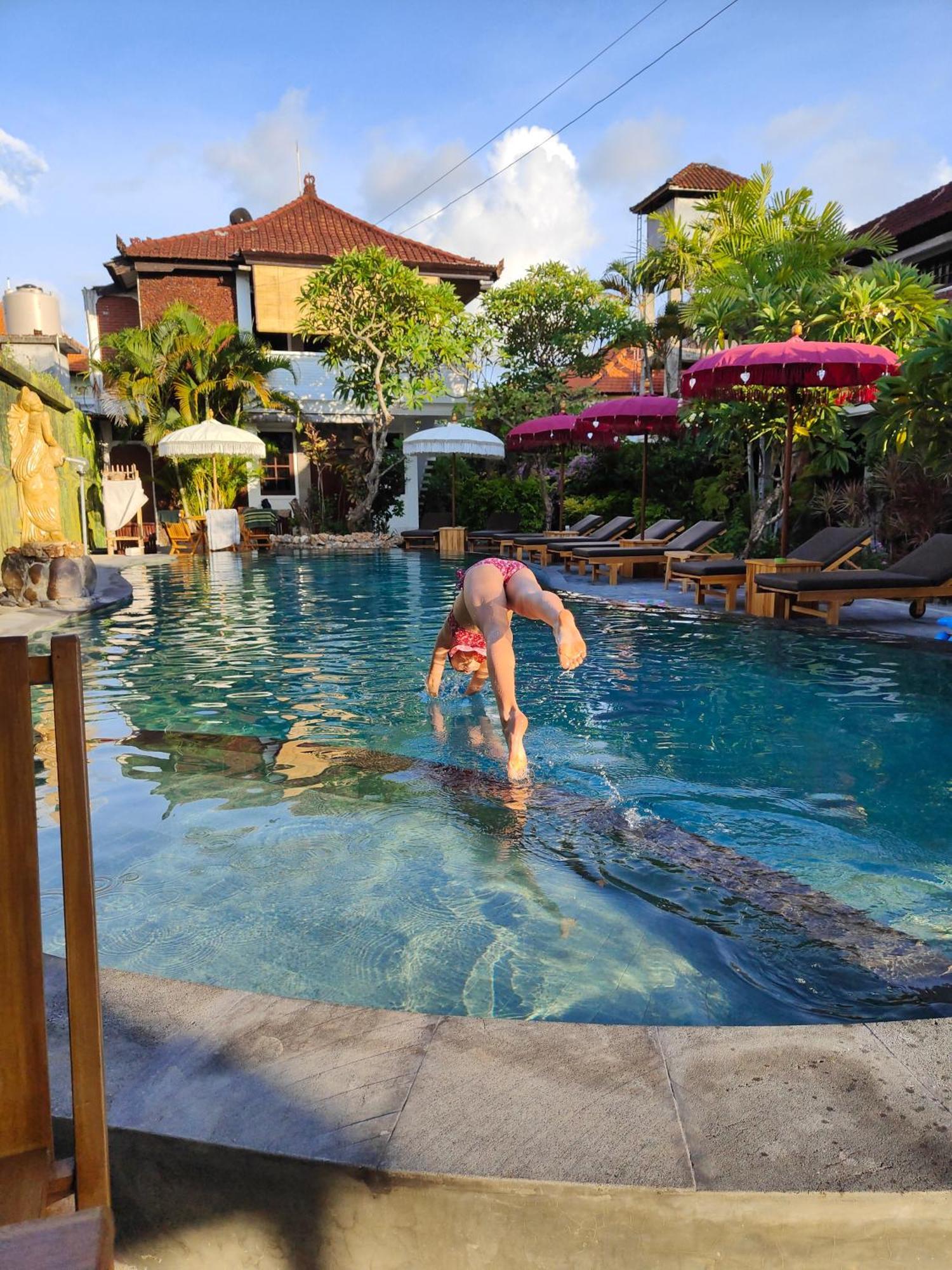 Berlian Inn Kuta Beach Exteriér fotografie