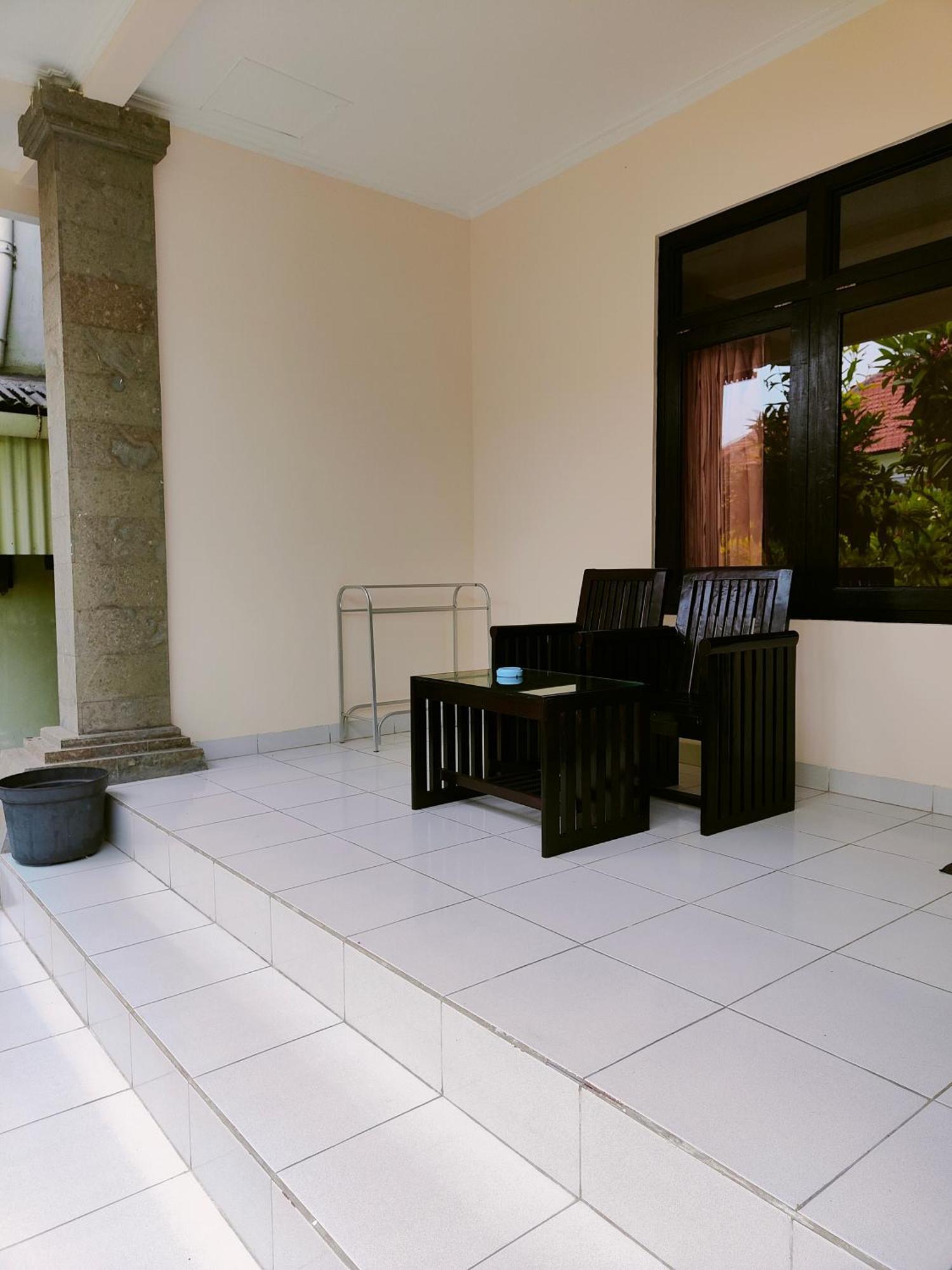 Berlian Inn Kuta Beach Exteriér fotografie